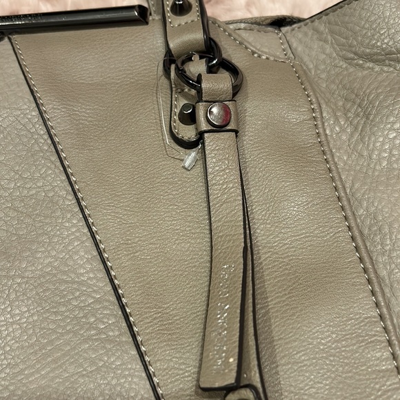 Shoulder bag - Picture 4 of 17